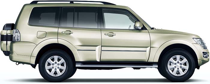 New Mitsubishi Pajero Left Hand Drive body color: Platinum Beige Metallic