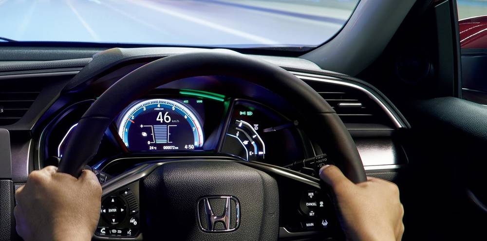 New Honda Civic Sedan photo: Odometer view