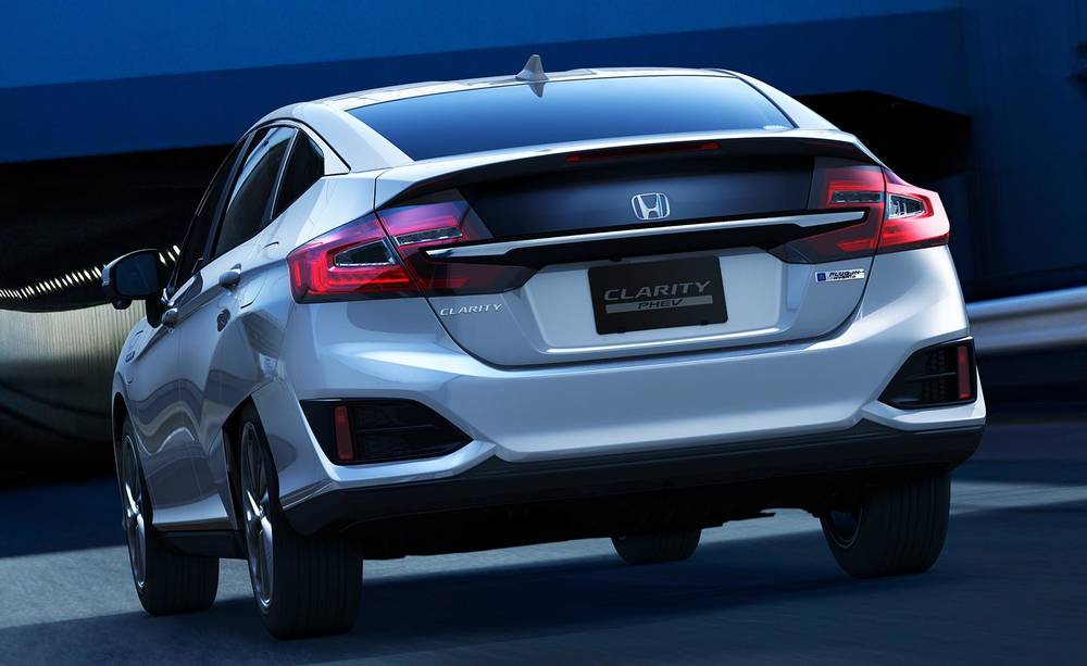 New Honda Clarity PHEV photo: Rear image