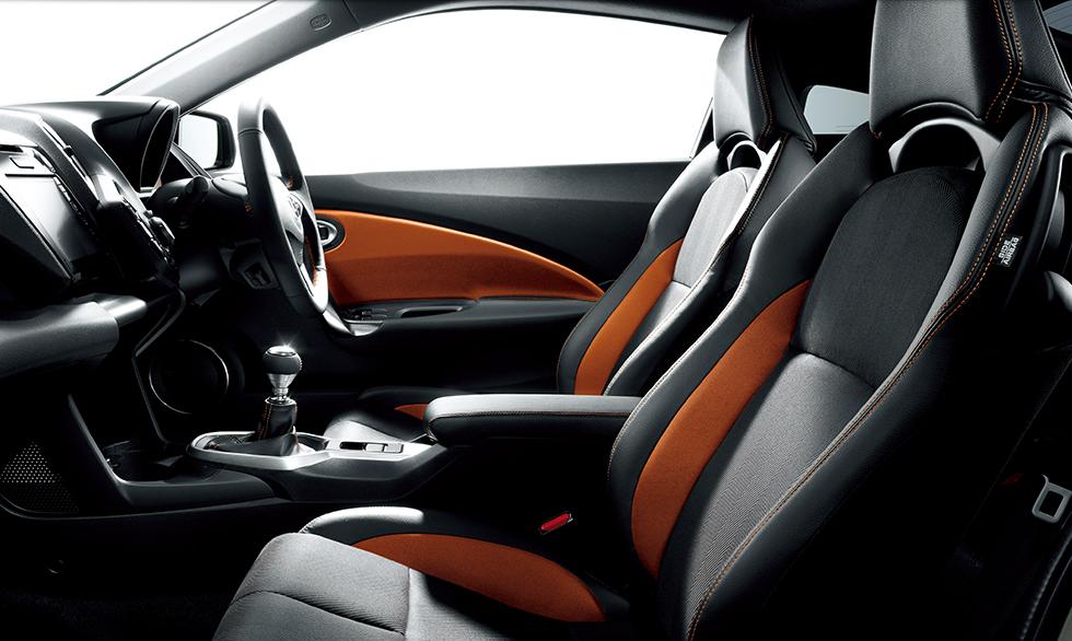 New Honda CRZ photo: Front Seat image
