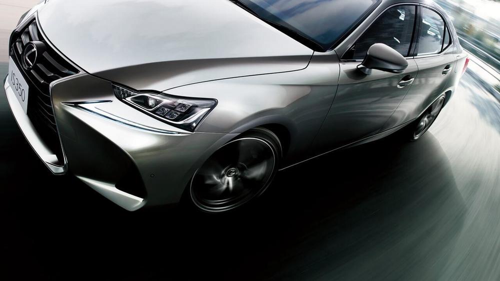New Lexus IS350 photo: Front view image