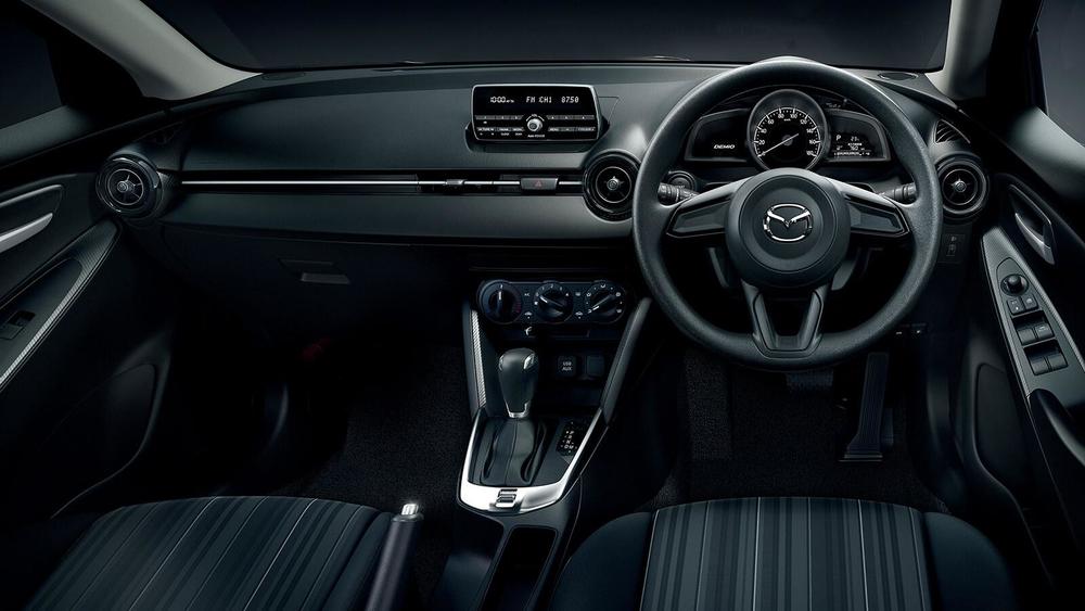 New Mazda Demio photo: Cockpit view