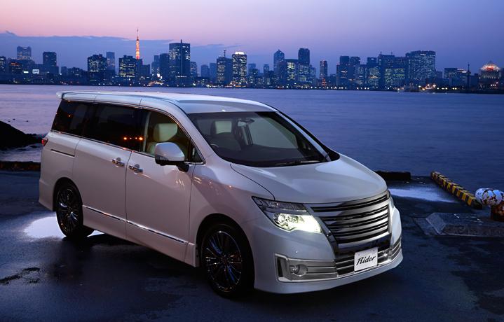 New Nissan Elgrand photo: Rider front image 2