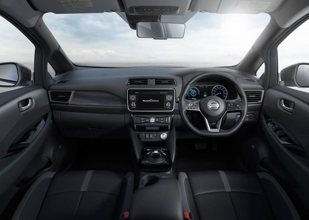 New Nissan Leaf photo: Cockpit view