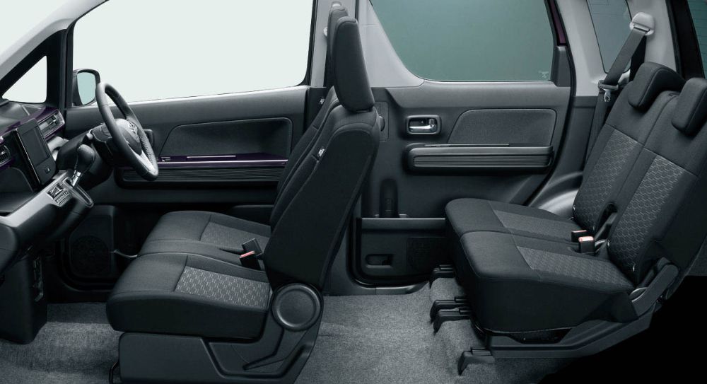 New Suzuki Wagon R Stingray Hybrid photo: Interior view image