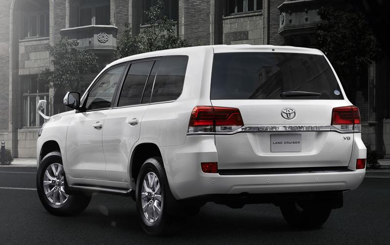 New Toyota Land Cruiser-200 photo: Rear image (Back picture)