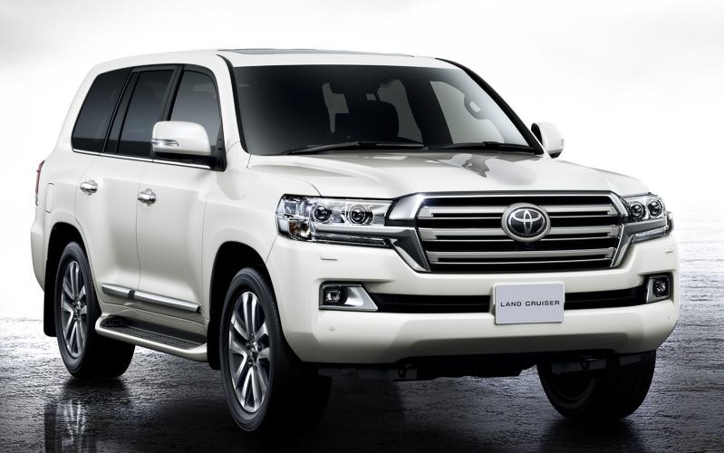 New Toyota Land Cruiser-200 photo: Front view