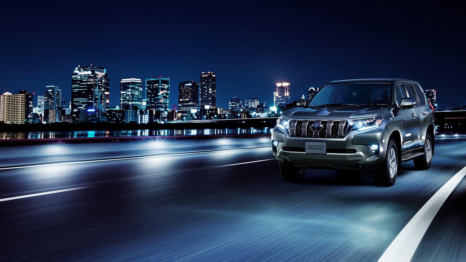 New Toyota Land Cruiser Prado night view picture, image, photo