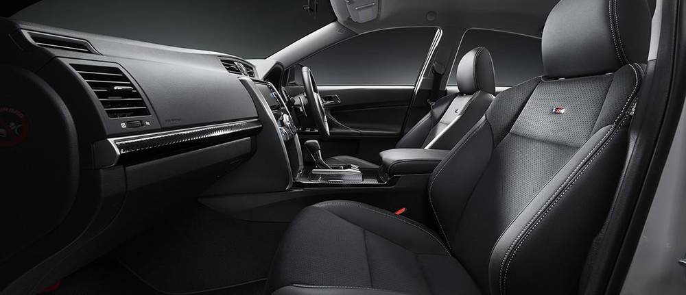 New Toyota Mark-X GR-Sport picture: Interior view