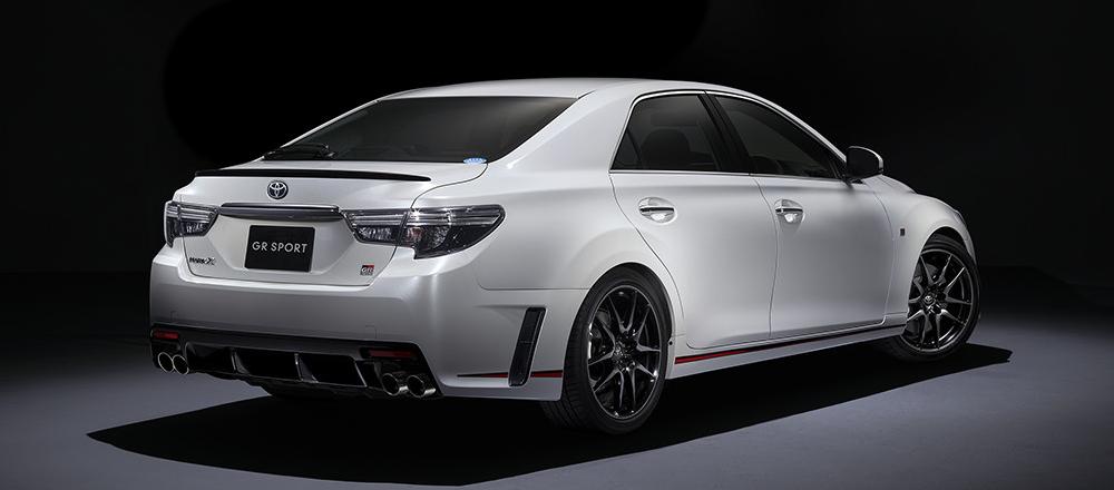 New Toyota Mark-X GR-Sport picture: Back view