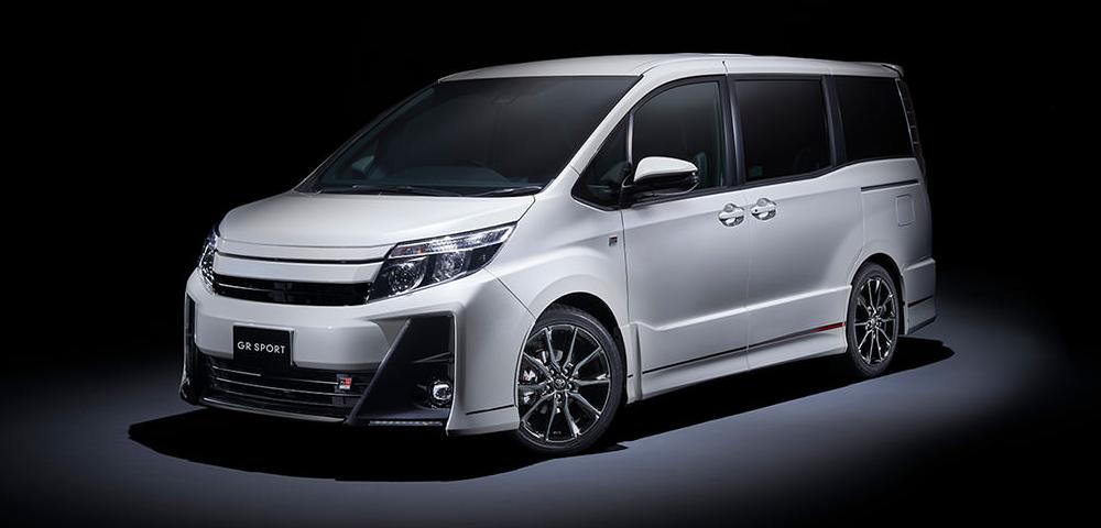 New Toyota Noah GR-Sport picture: Front view