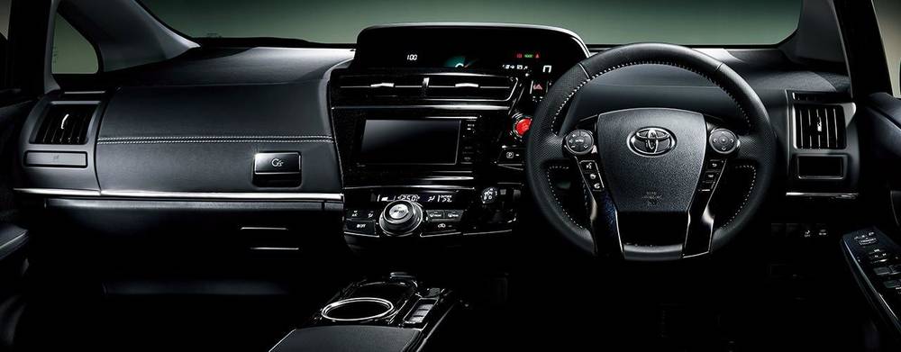 New Toyota Prius Alpha G's Sport photo: Cockpit view