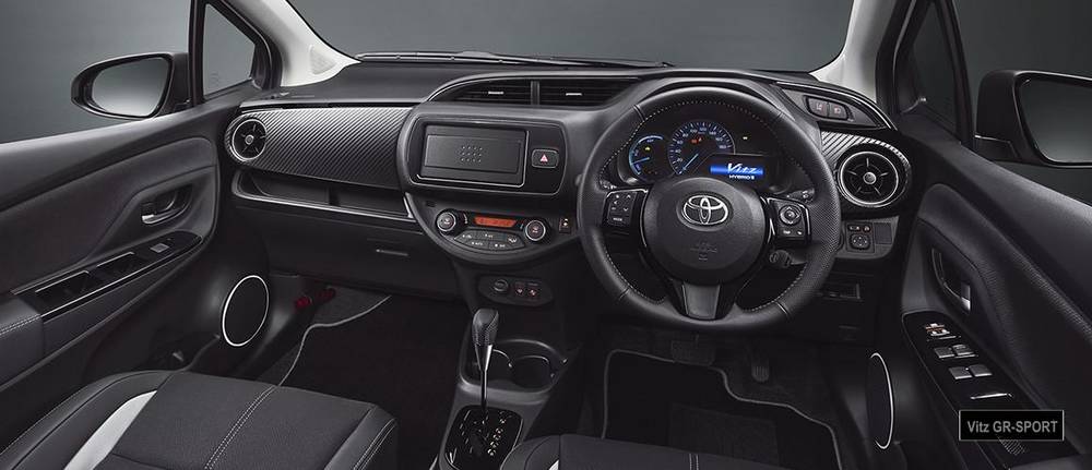 New Toyota Vitz GR-Sport picture: Cockpit view