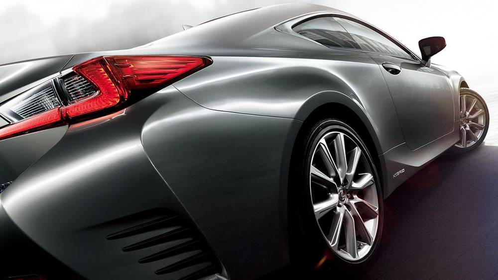 New Lexus RC200t picture: Rear Close-up
