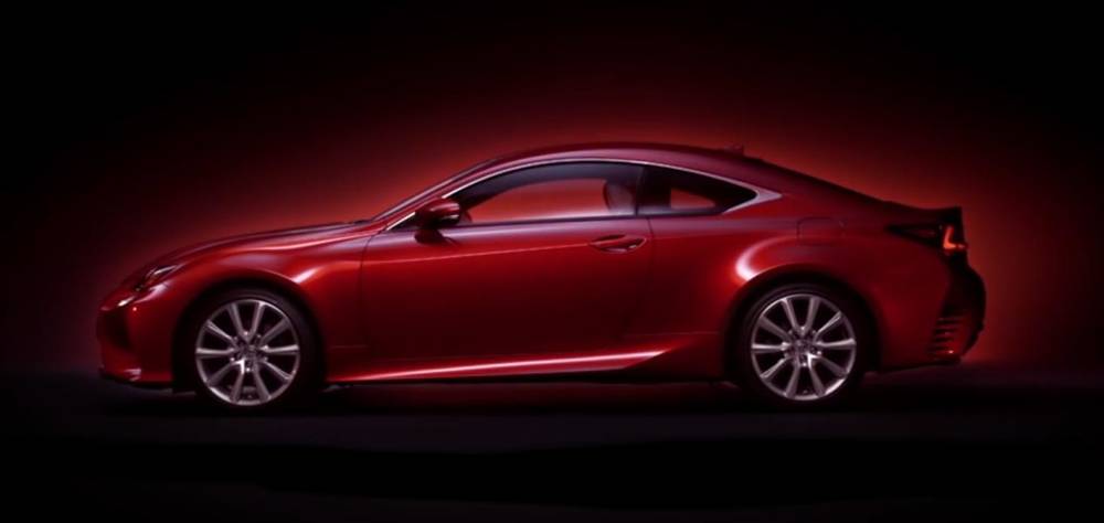 New Lexus RC200t picture: Side view