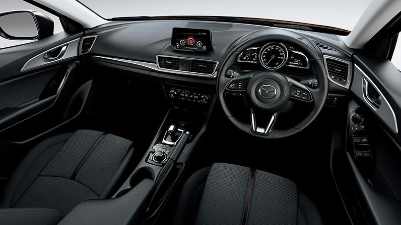 New Mazda Axela Hybrid photo: Cockpit image