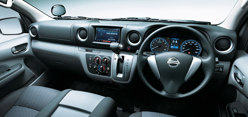 New Nissan NV350 Caravan Wagon photo: Cockpit view