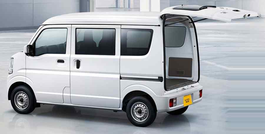 Nissan NV100 Clipper Van Back