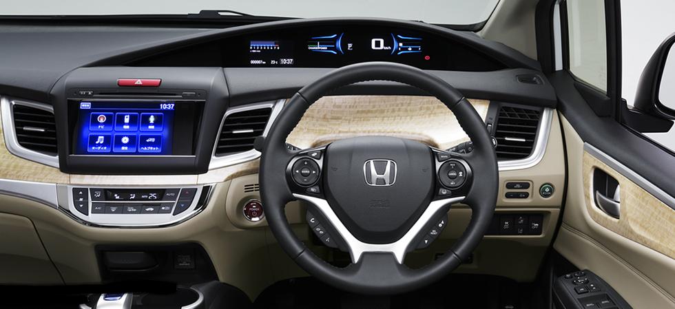 New Honda Jade Hybrid Picture: Cockpit Photo