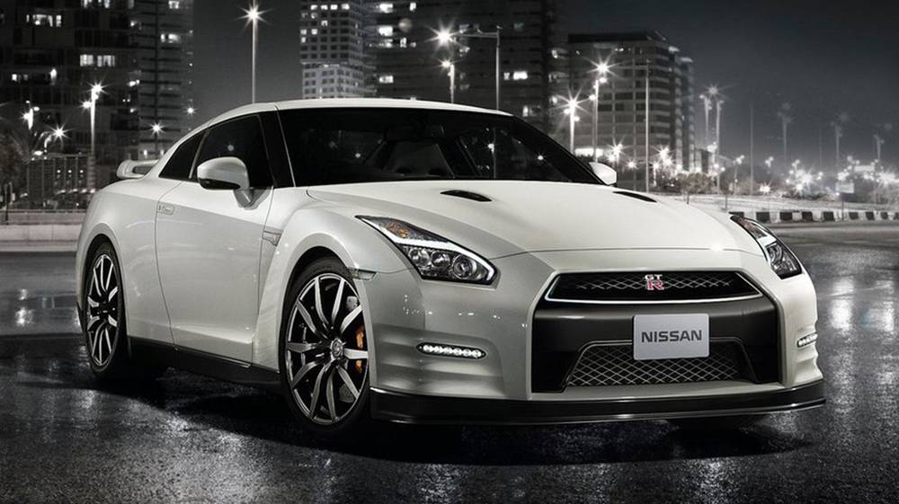 New Nissan GTR picture : Front view 3