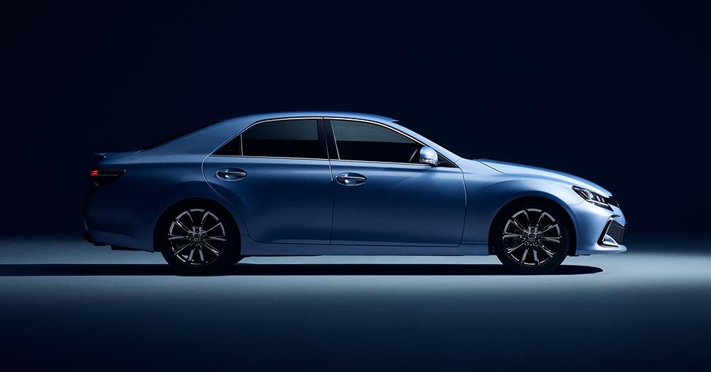 New Toyota Mark-X photo: Side view