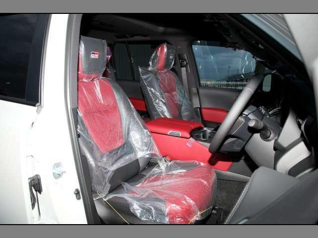 Toyota Land Cruiser-300, Gasoline, GR Sport, Pearl body color and Red interior color picture: Front Seat image