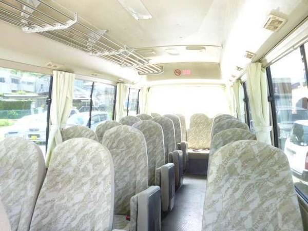 Mitsubishi Rosa used Bus pictures: 2004 model, Beige color, Interior (seat) photo