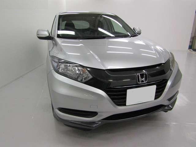 Used Honda Vezel 2015 Model Silver color picture: Front view