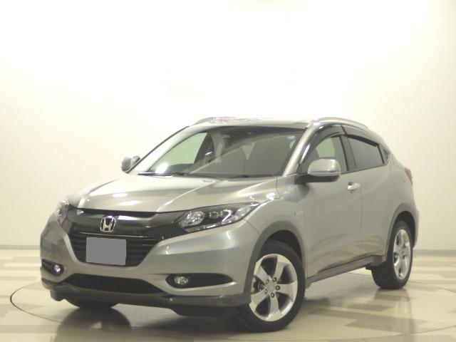 Used Honda Vezel Hybrid 2015 Model Silver color picture: Front view