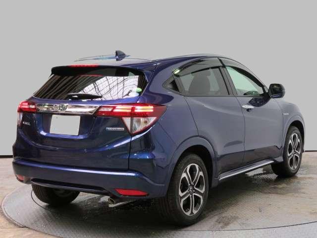 Used Honda Vezel Hybrid 2017 Model Blue color picture: Back view