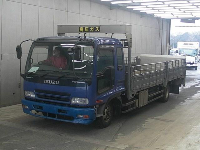 Isuzu Forward used truck 2007 model Hira Body: Front view