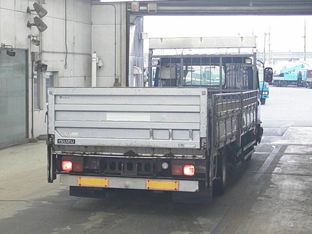 Isuzu Forward used truck 2007 model Hira Body: Back view