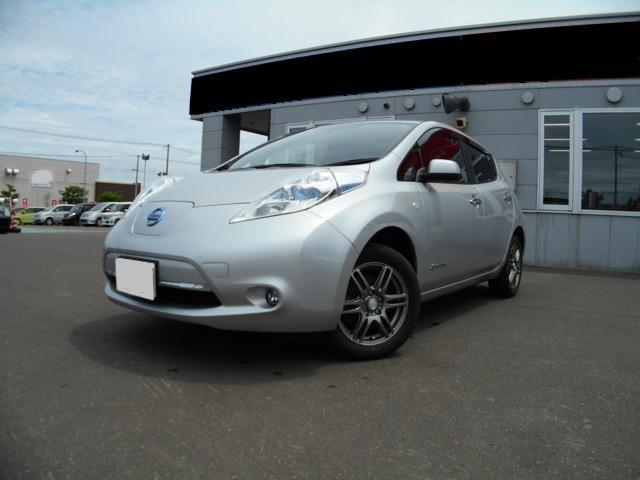 Used Nissan Leaf Silver body color 2014 model photo: Front view