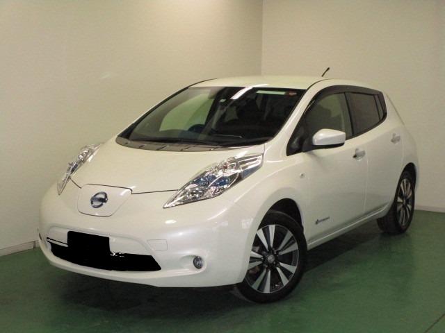 Used Nissan Leaf White Pearl body color 2017 model photo: Front view