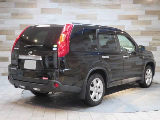 Used Nissan X-Trail 2008 Model Black color photo:  Back view image