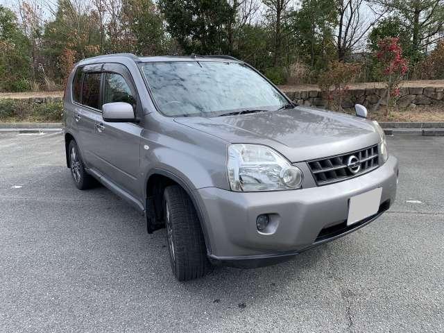 Used Nissan X-Trail 2008 Model Silver color photo:  Front view image