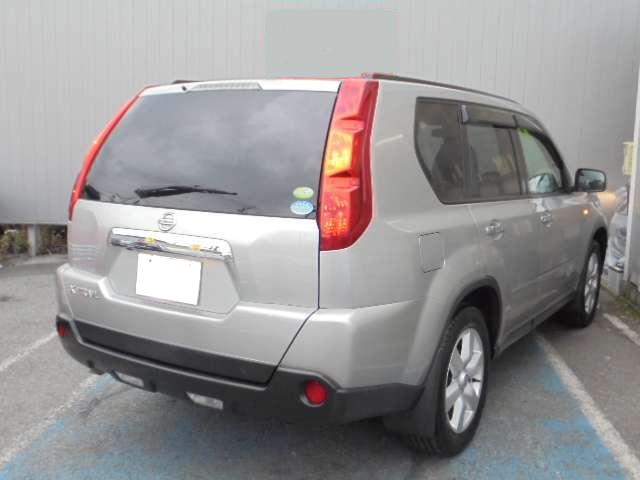 Used Nissan X-Trail 2009 Model Silver color photo:  Back view image
