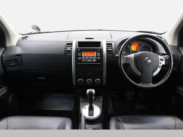 Used Nissan X-Trail 2010 Model Black color photo:  Interior view image