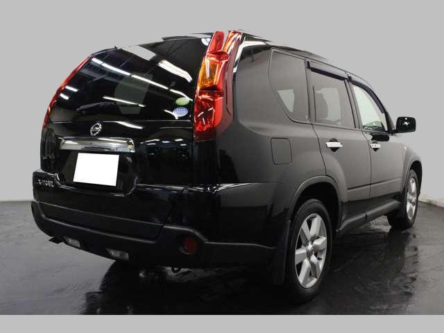 Used Nissan X-Trail 2010 Model Black color photo:  Back view image