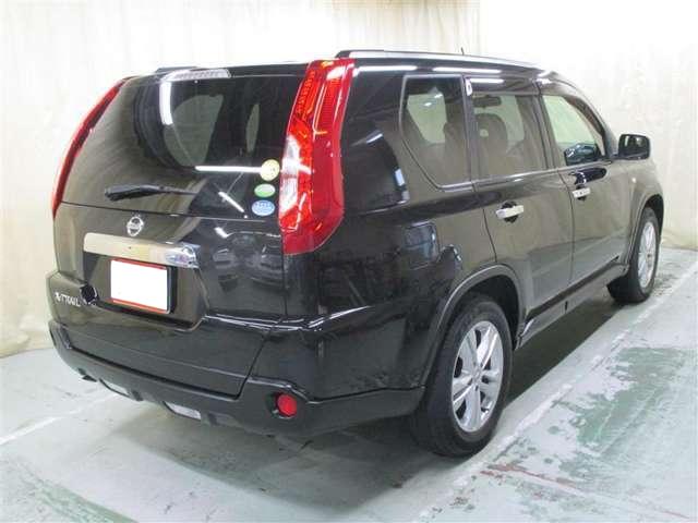 Used Nissan X-Trail 2011 Model Black color photo:  Back view image