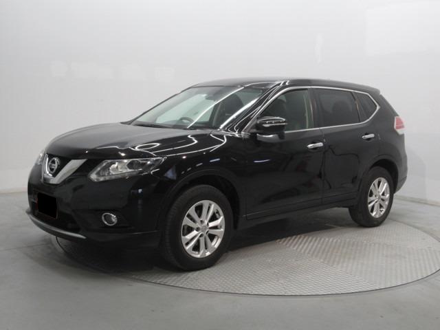 Used Nissan X-Trail 2014 Model Black color photo:  Front view image
