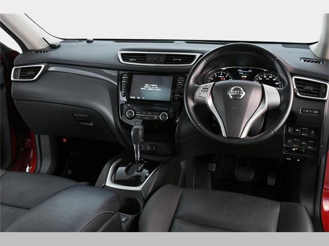 Used Nissan X-Trail 2014 Model Wine Red color photo:  Interior view image