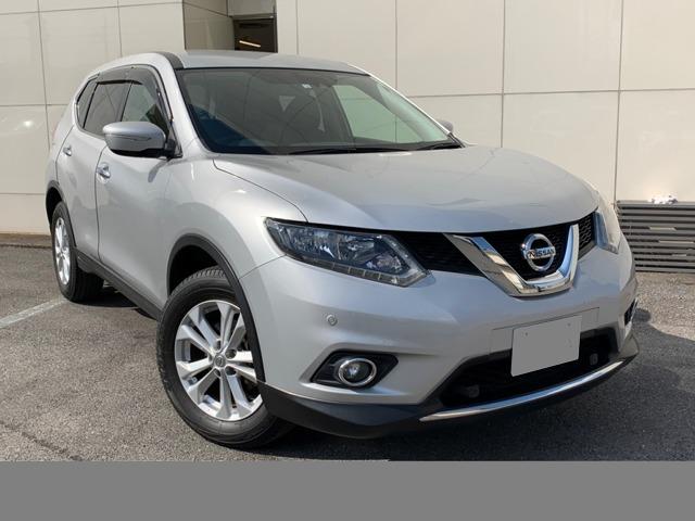 Used Nissan X-Trail 2014 Model Silver color photo:  Front view image