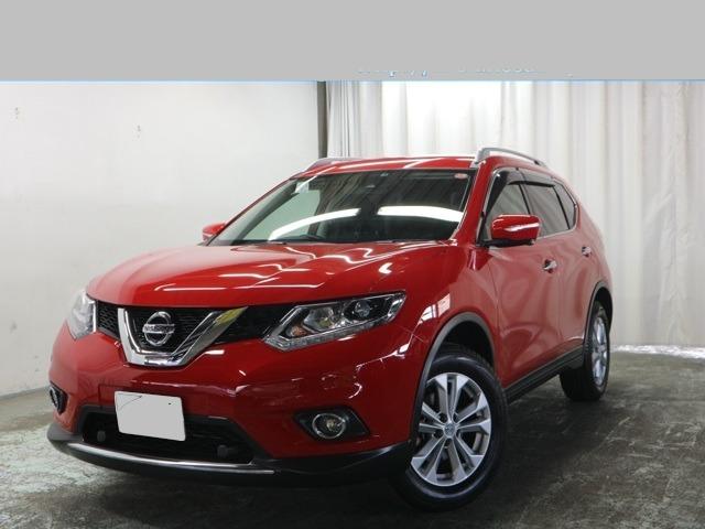 Used Nissan X-Trail 2015 Model Wine Red color photo:  Front view image