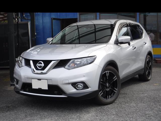 Used Nissan X-Trail 2016 Model Silver color photo:  Front view image