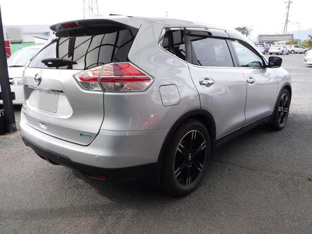 Used Nissan X-Trail 2016 Model Silver color photo:  Back view image