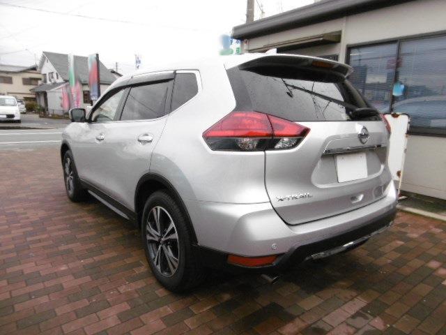 Used Nissan X-Trail 2017 Model Silver color photo:  Back view image