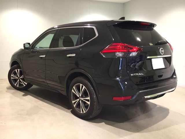 Used Nissan X-Trail 2018 Model Black color photo:  Back view image