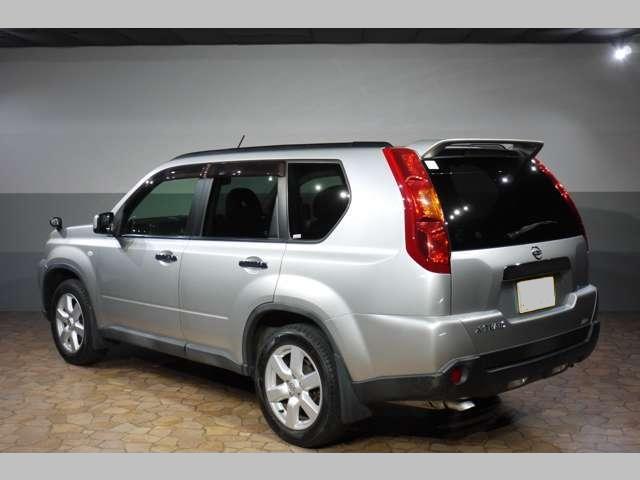 Used Nissan X-Trail 2010 Model Silver color photo:  Back view image