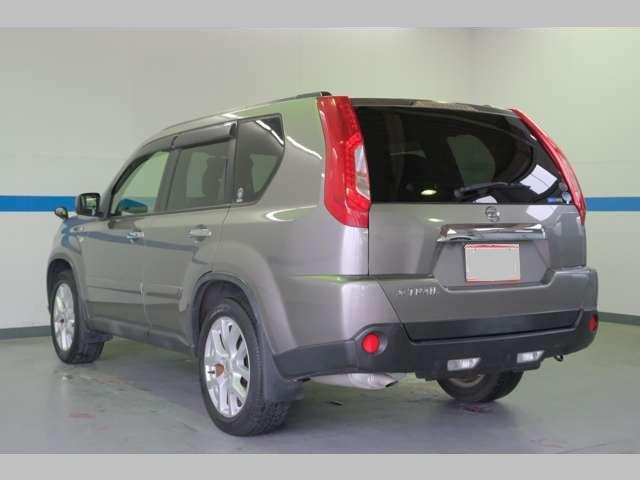 Used Nissan X-Trail 2012 Model Silver color photo:  Back view image